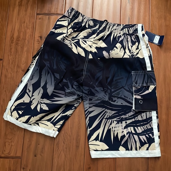 New! Set of 2 swim trunks waist approx 13.5” wide laying flat - Picture 7 of 12